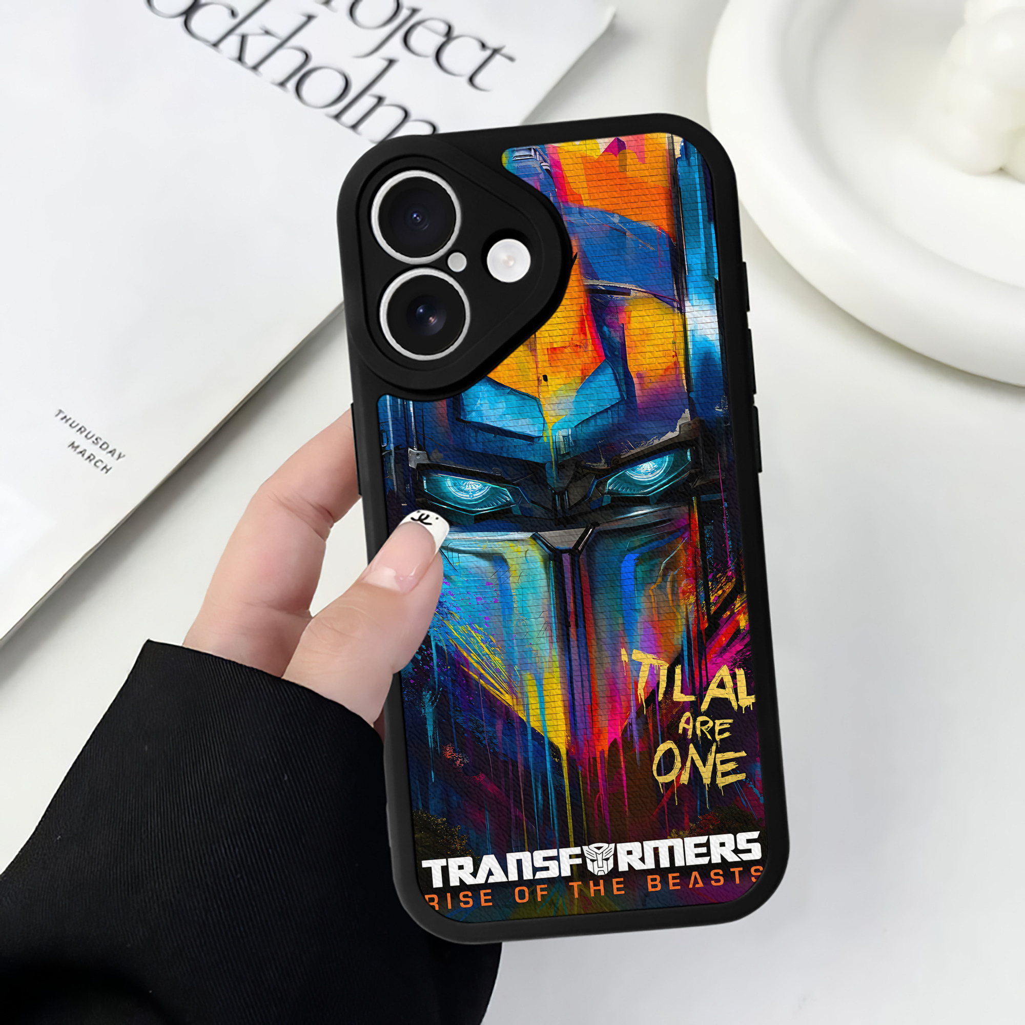 （画像用） Transformers トランスフォーマー 【iPhone 16シリーズ対応】シリコンスマホケース（レザー調） 材質：シリコン